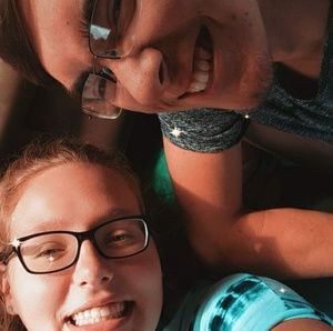 Meet your Posher, Cara